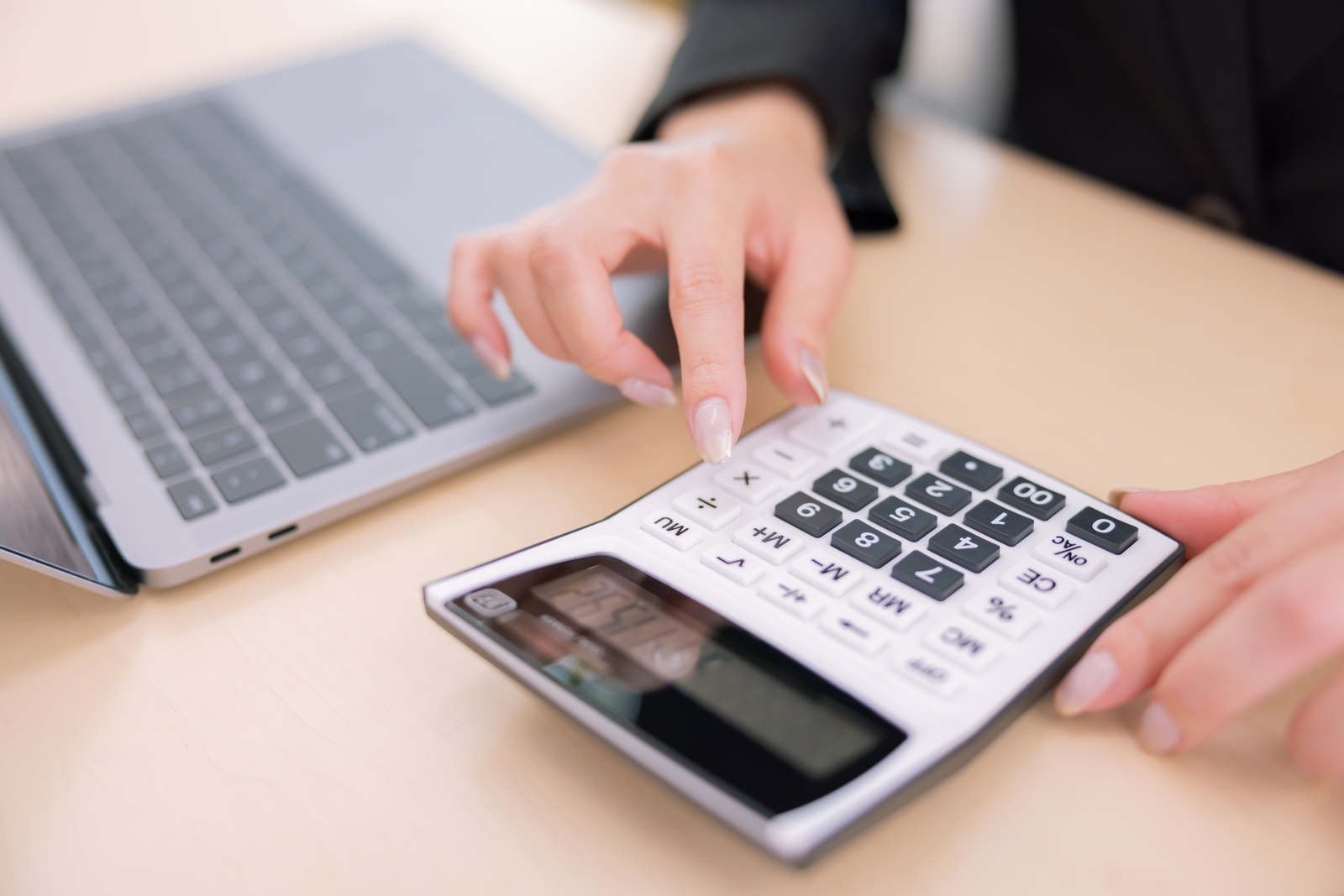 「借金まみれ」の金額目安は？いくらから？